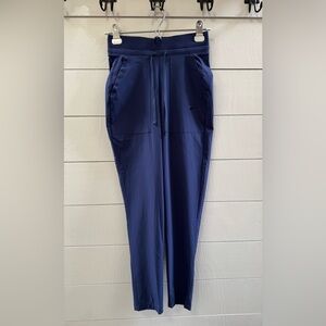 Nike Blue Bliss Luxe Standard Fit Mid Rise 7/8 Length Training Pants Joggers XXS
